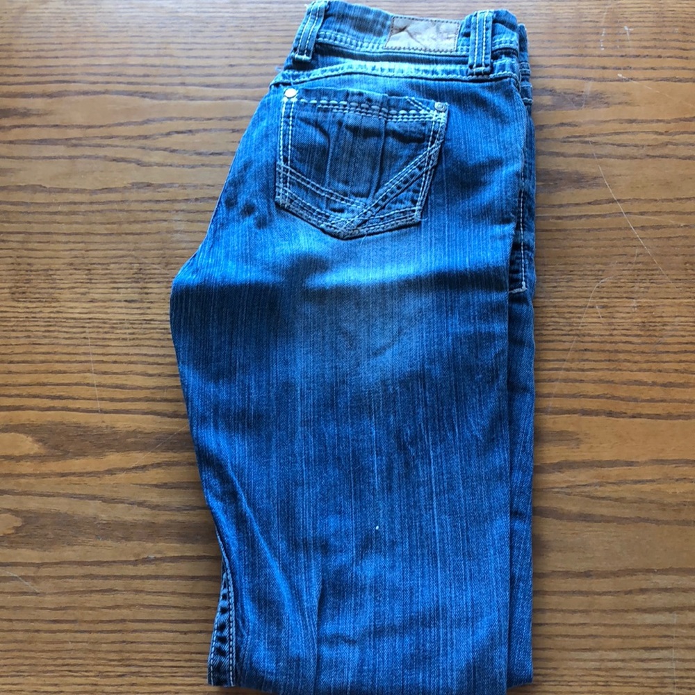 Buckle jeans